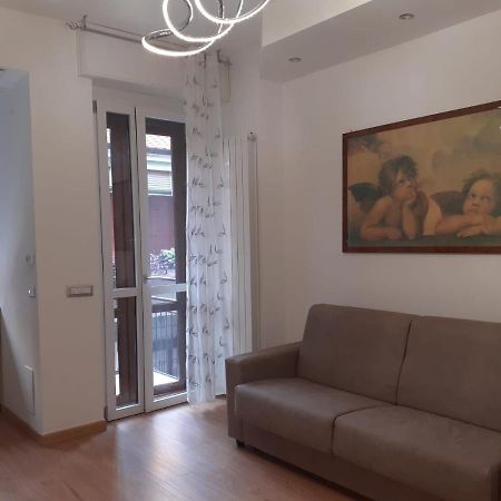 N&Ghomesweethome Raffaelloelegante Appartamento Ideale Casa Vacanze Affari Milánó Kültér fotó