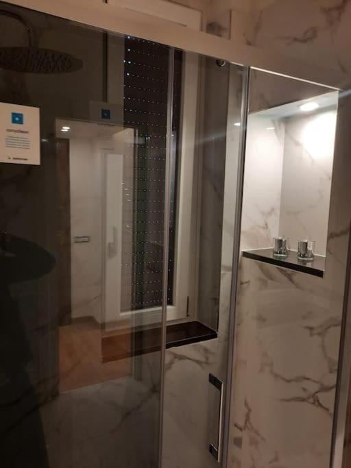 N&Ghomesweethome Raffaelloelegante Appartamento Ideale Casa Vacanze Affari Milánó Kültér fotó