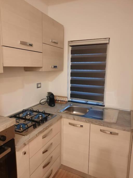 N&Ghomesweethome Raffaelloelegante Appartamento Ideale Casa Vacanze Affari Milánó Kültér fotó