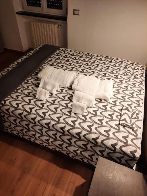 N&Ghomesweethome Raffaelloelegante Appartamento Ideale Casa Vacanze Affari Milánó Kültér fotó