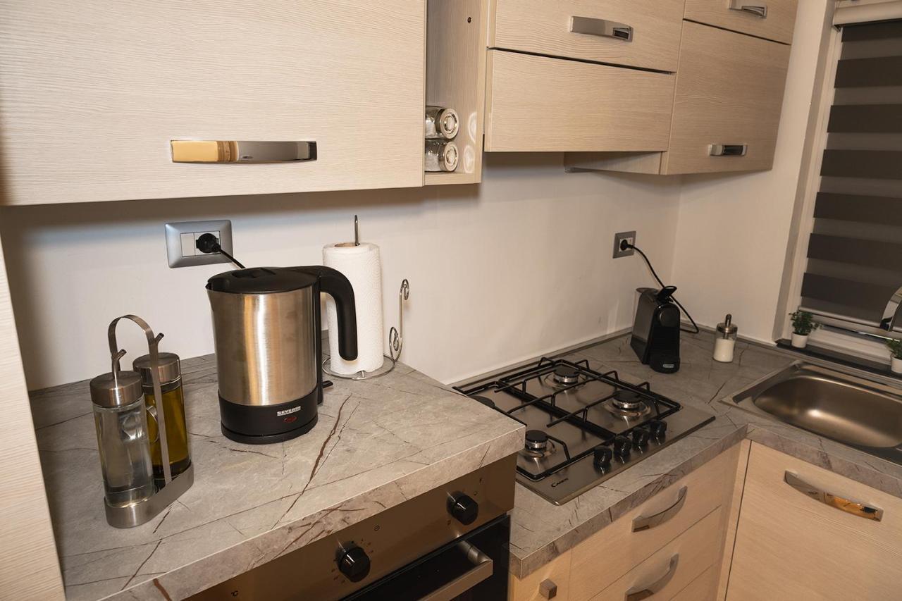 N&Ghomesweethome Raffaelloelegante Appartamento Ideale Casa Vacanze Affari Milánó Kültér fotó